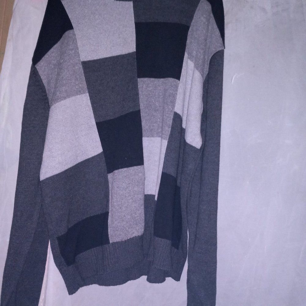 Men's sweater
